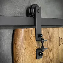 Originelles Schiebetürsystem aus Stahl in schwarzer Farbe, für einflügelige Türen bis 130 kg, Gesamtlänge 200 cm
